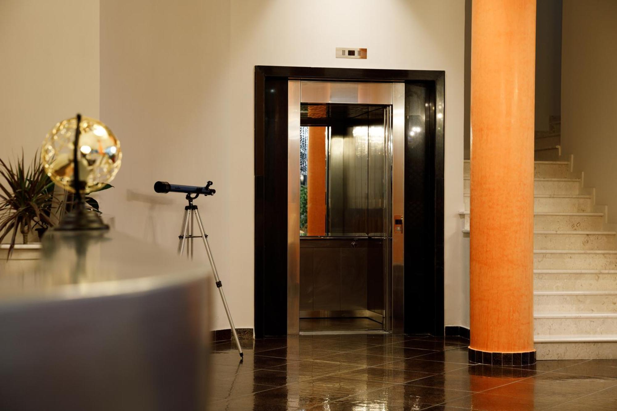 El Nacional Hotel Goranxi Zewnętrze zdjęcie